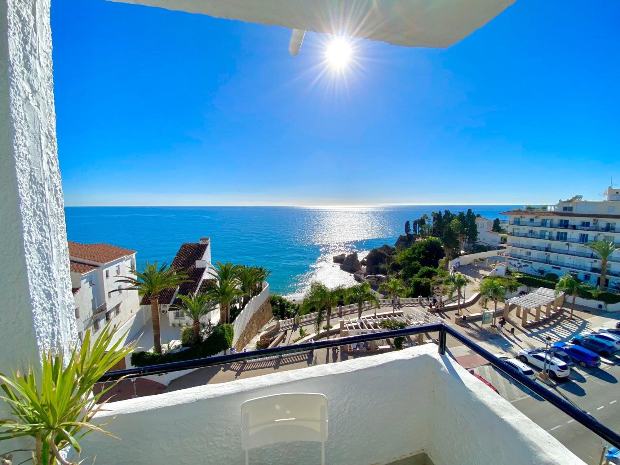 Modern Apartment Stunning Sea Views And Pool Nerja Exteriér fotografie