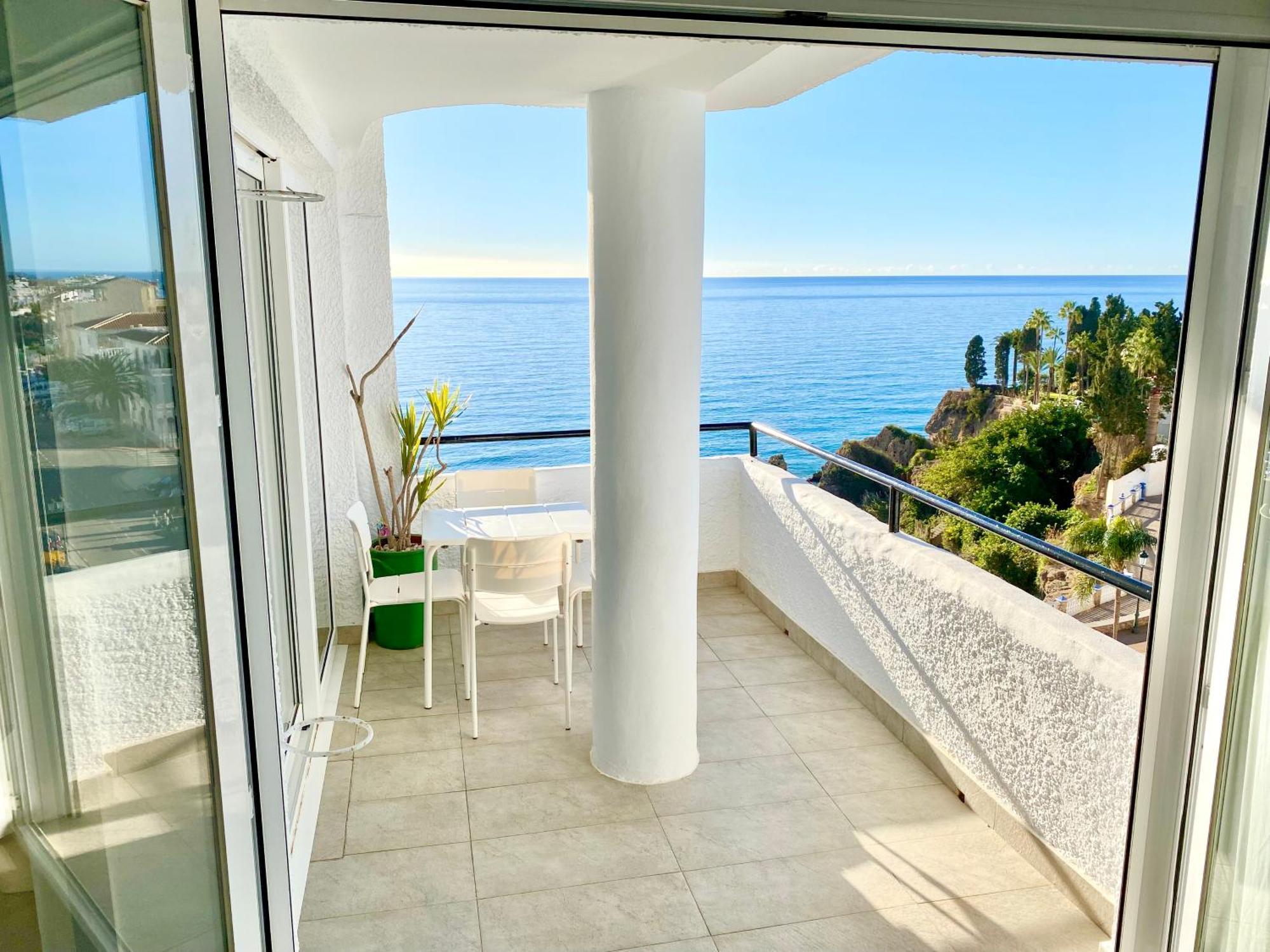 Modern Apartment Stunning Sea Views And Pool Nerja Exteriér fotografie